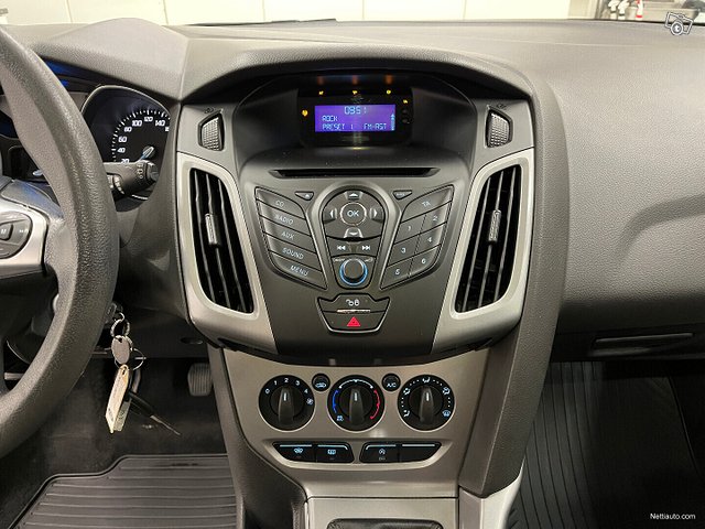 Ford Focus 11