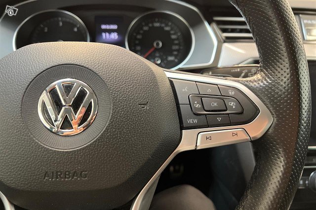 Volkswagen Passat 16