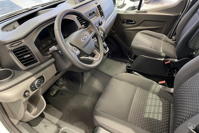 Ford Transit 12