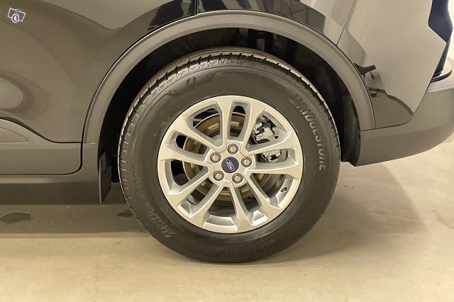 FORD Kuga 11