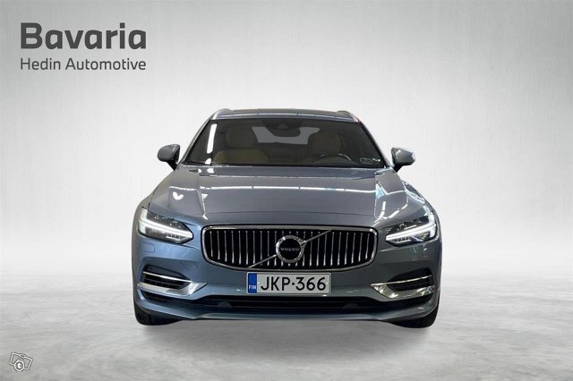 VOLVO V90 2