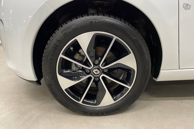 Renault Zoe 11