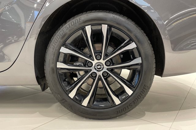 OPEL INSIGNIA 11