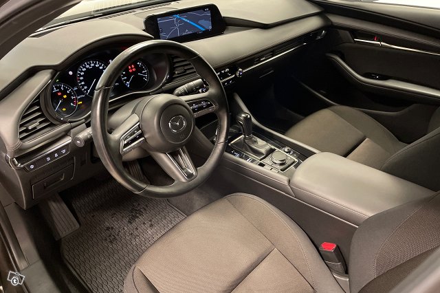 MAZDA Mazda3 8