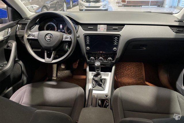 SKODA OCTAVIA 7