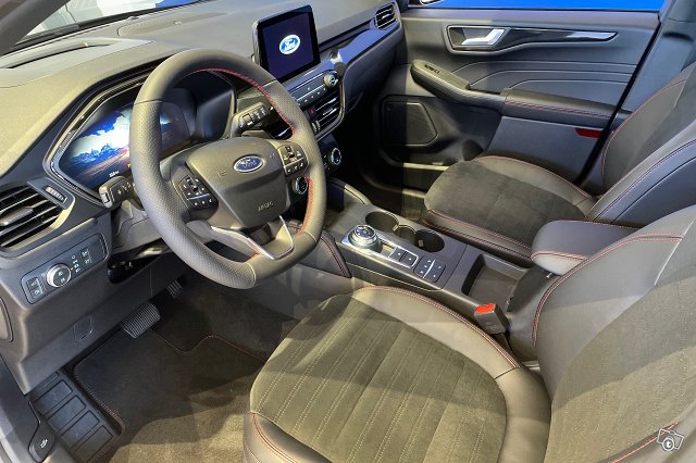 Ford Kuga 8
