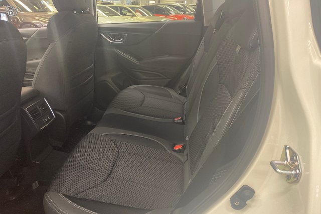 SUBARU FORESTER 9