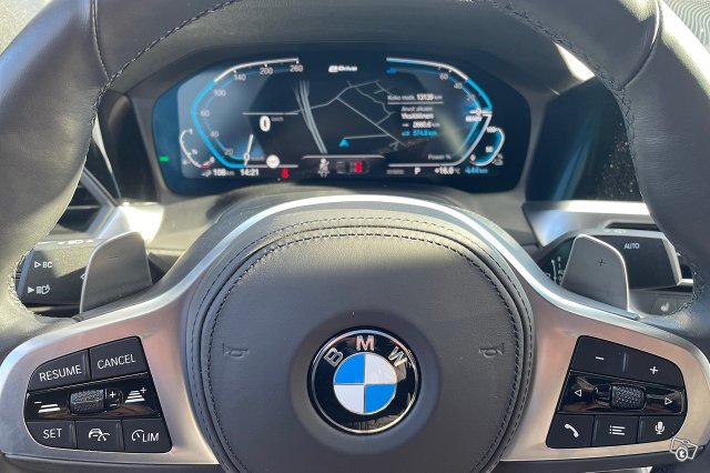 BMW 330 15