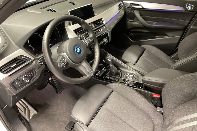 BMW X1 XDrive25e 7