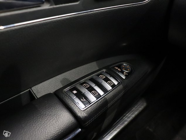 Mercedes-Benz S 17