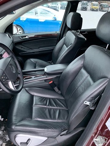 Mercedes-Benz GL 9