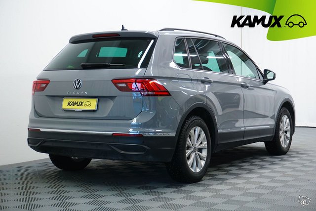 Volkswagen Tiguan 4