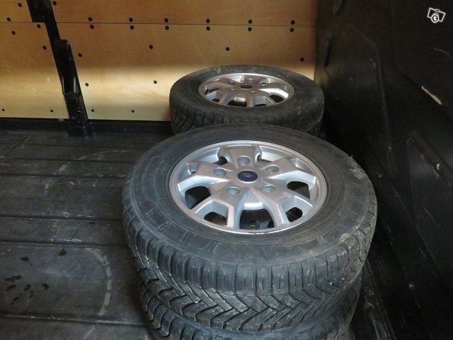FORD TRANSIT 10