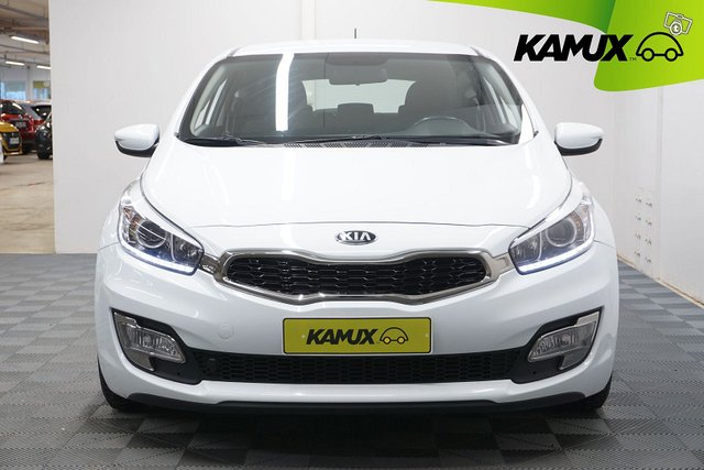Kia ProCeed 5