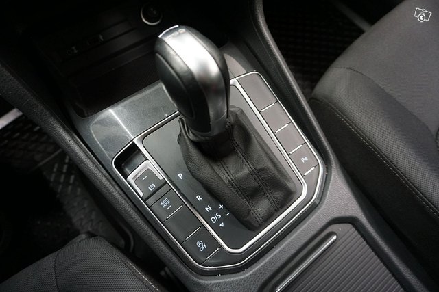 Volkswagen Golf Sportsvan 22