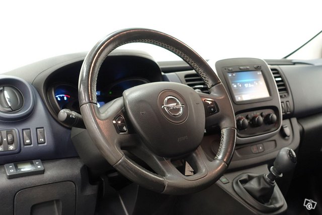 Opel Vivaro 18