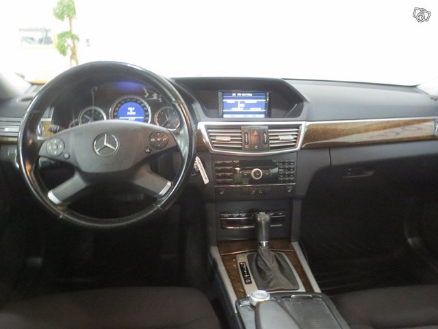 Mercedes-Benz E 6