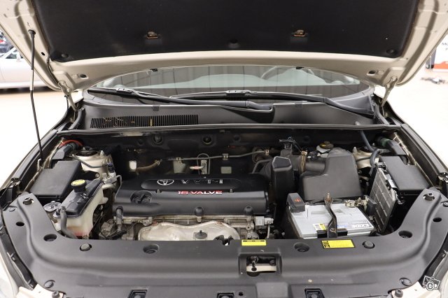 Toyota RAV4 14