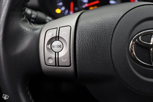 Toyota RAV4 19