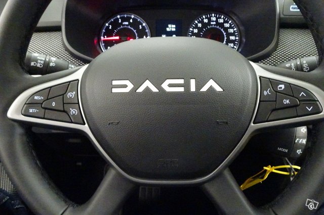 Dacia Sandero 10