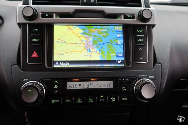 Toyota Land Cruiser 22