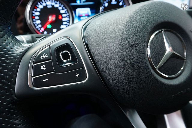 Mercedes-Benz E 19