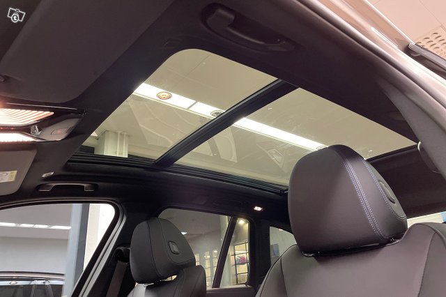 BMW IX3 17