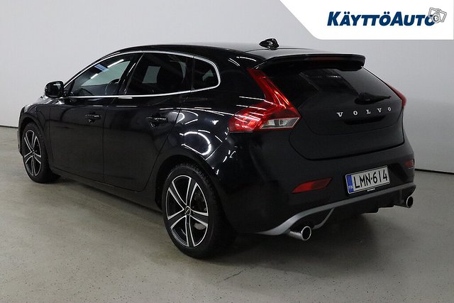 VOLVO V40 5