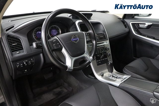 VOLVO XC60 9
