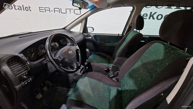 Opel Zafira 7