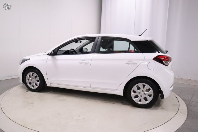 Hyundai I20 8