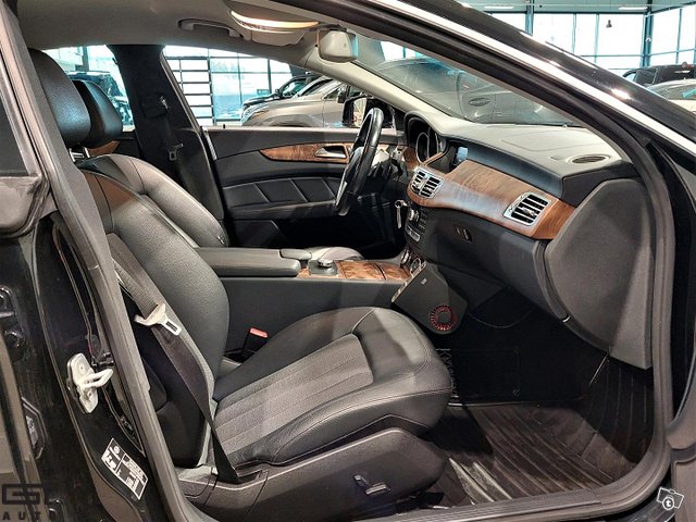Mercedes-Benz CLS 15