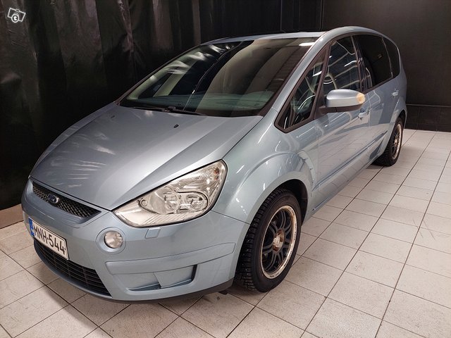 Ford S-MAX 1