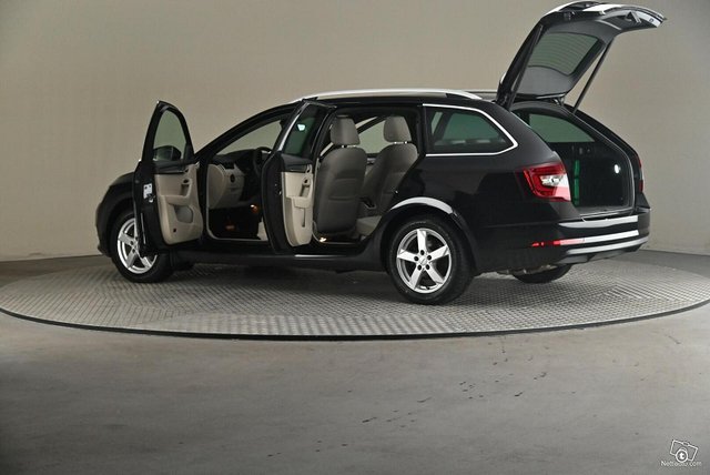 Skoda Octavia 7