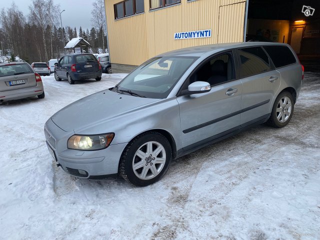 Volvo V50