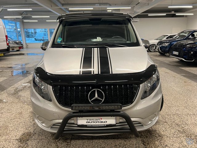 Mercedes-Benz Vito 2