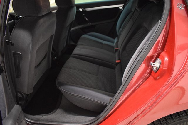 Peugeot 407 14
