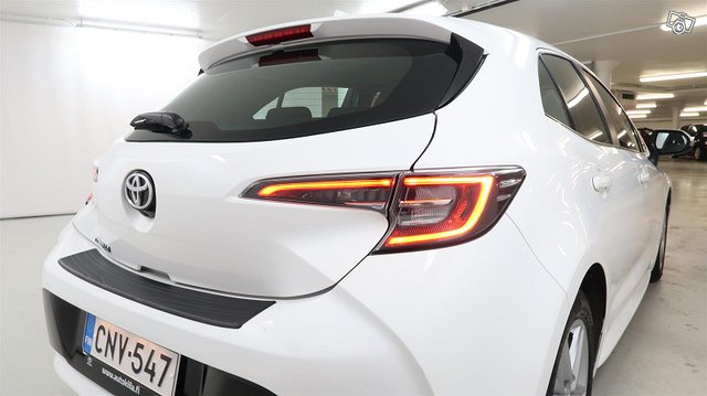 TOYOTA COROLLA 8