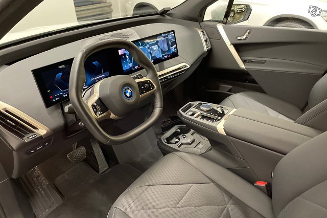 BMW IX 7