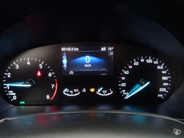 Ford FOCUS 16