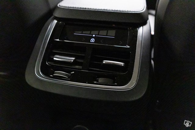 Volvo XC90 19
