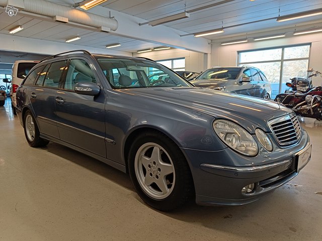 Mercedes-Benz E 2