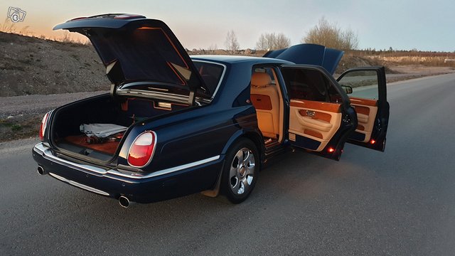 Bentley Arnage 3