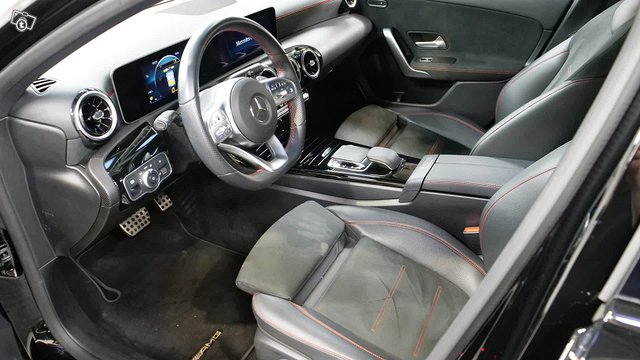 Mercedes-Benz A 9