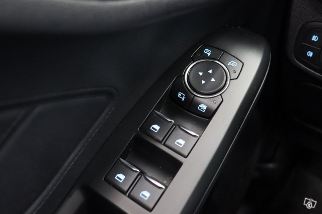 Ford Focus 22