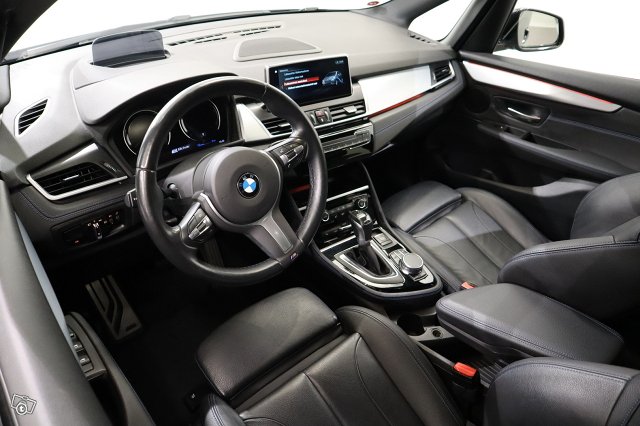 BMW 225 10