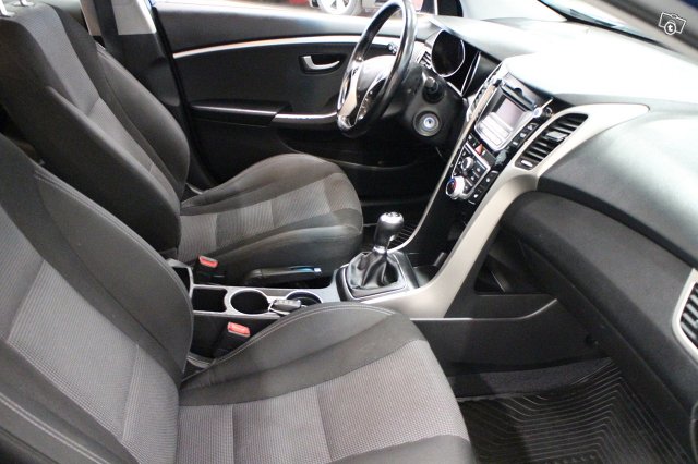 HYUNDAI I30 Wagon 10