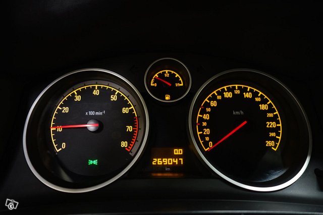 Opel Zafira 12