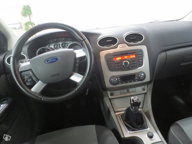Ford Focus 6