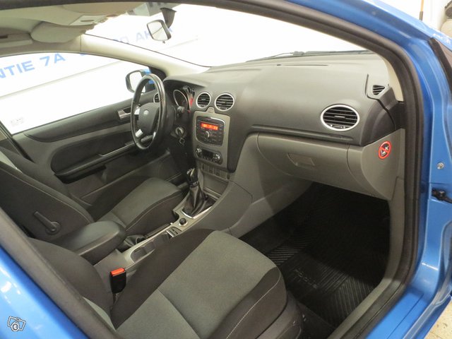 Ford Focus 9
